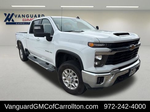 Used 2025 Chevrolet Silverado 3500 LT w/ Safety Package AWD/4WD image 1