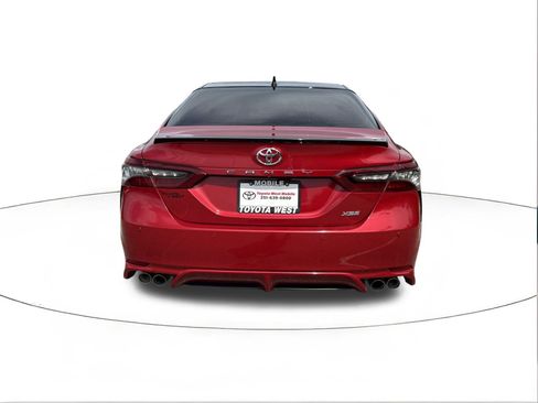 Used 2024 Toyota Camry XSE w/ Navigation Package FWD image 4