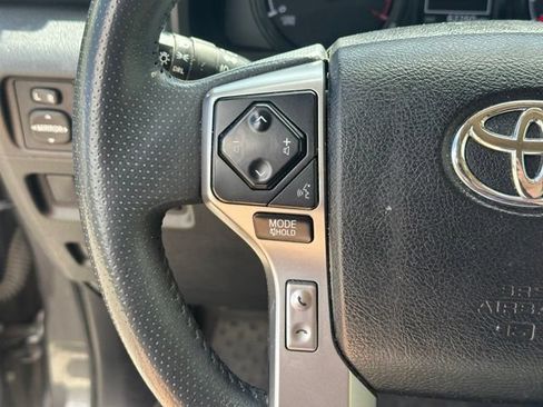 Used 2022 Toyota 4Runner SR5 AWD/4WD image 23