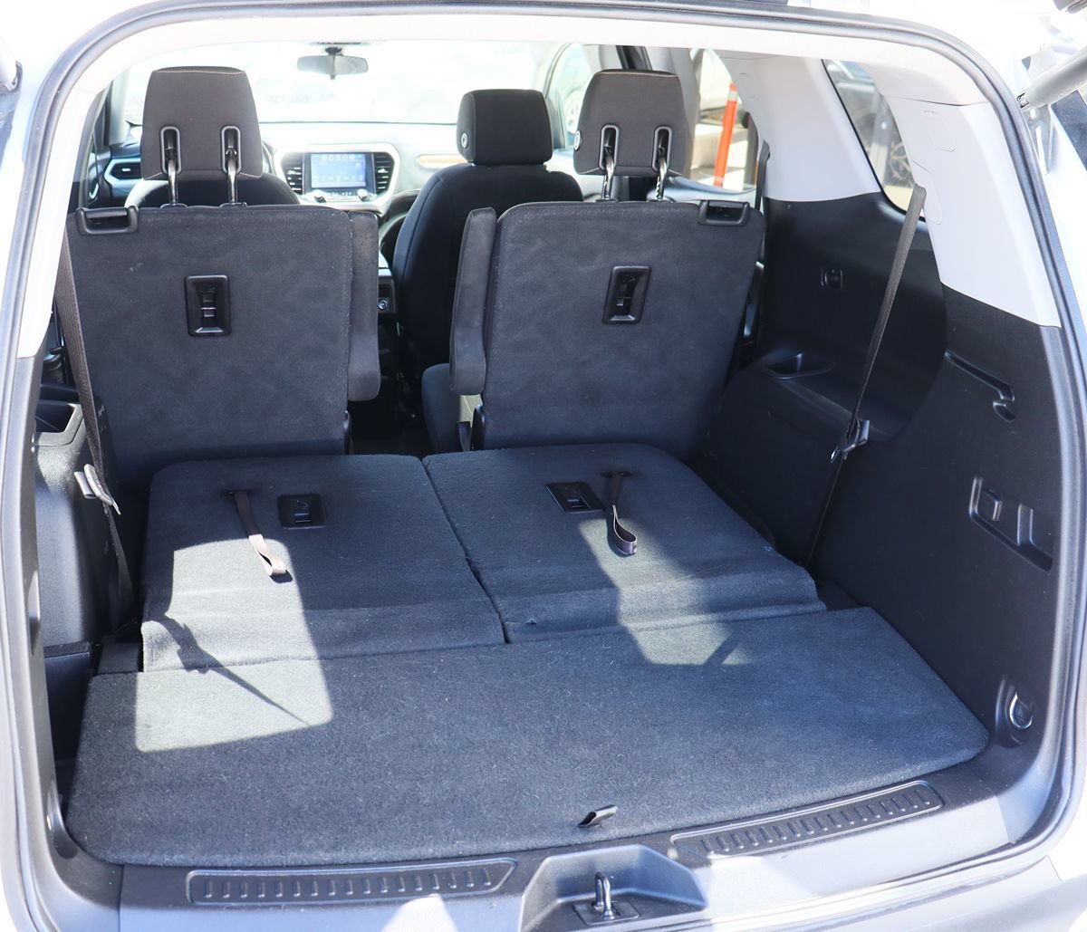 Used 2018 GMC Acadia SLE w/ Driver Alert Package I FWD image 26