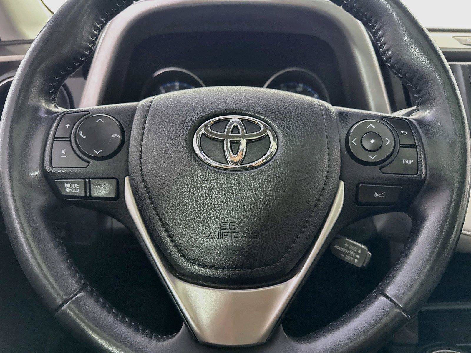 Used 2018 Toyota RAV4 XLE FWD image 15