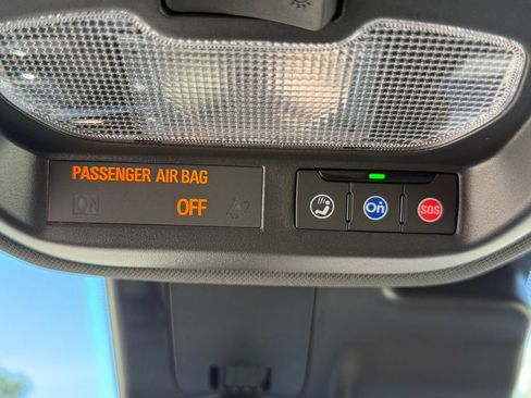 New 2026 Chevrolet Trax RS w/ Sunroof Package FWD image 28