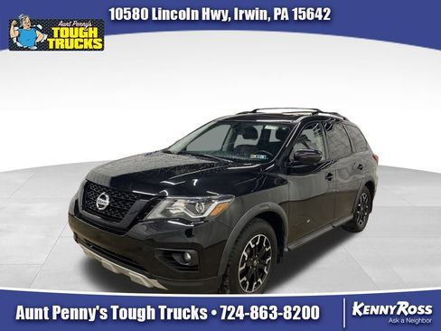 Used 2020 Nissan Pathfinder SL image 1