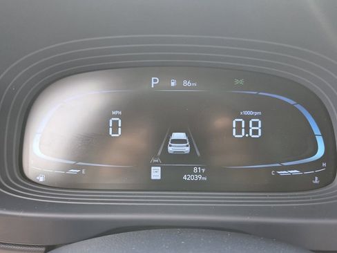 Used 2023 Hyundai Venue Limited FWD image 27
