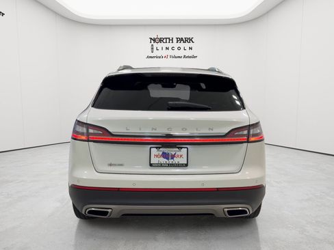 Certified 2022 Lincoln Nautilus Reserve FWD image 6
