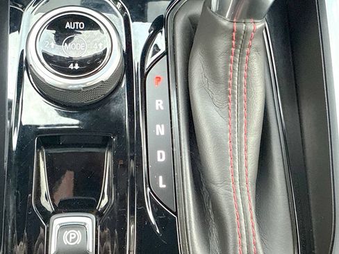 Certified 2023 Chevrolet Colorado Z71 w/ Z71 Convenience Package 2 image 36