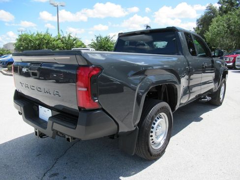 Used 2025 Toyota Tacoma SR w/ Towing Package AWD/4WD image 8