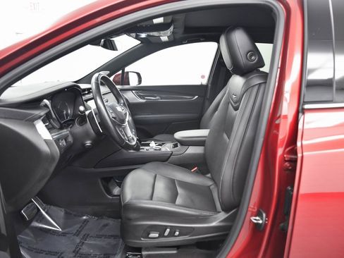 Used 2021 Cadillac XT5 Sportv w/ LPO, Floor Liner Package image 10