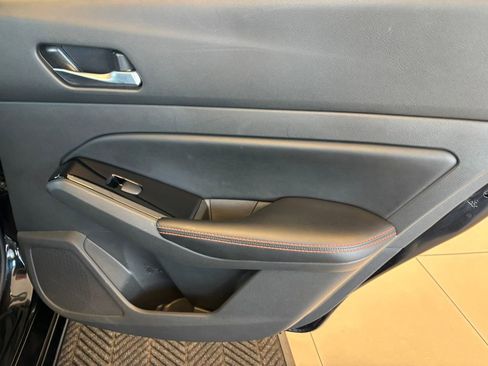Used 2024 Nissan Altima 2.5 SR FWD image 29