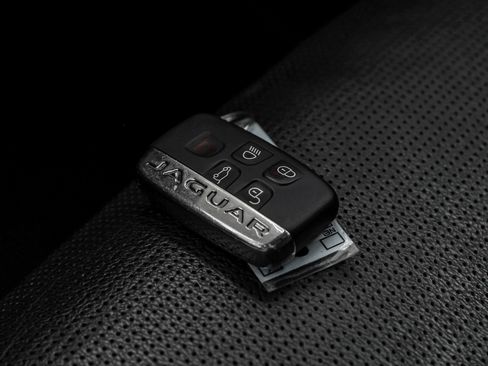 Used 2020 Jaguar F-PACE S image 53