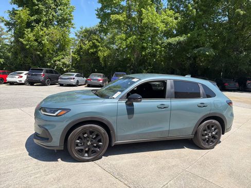 Used 2025 Honda HR-V Sport image 6