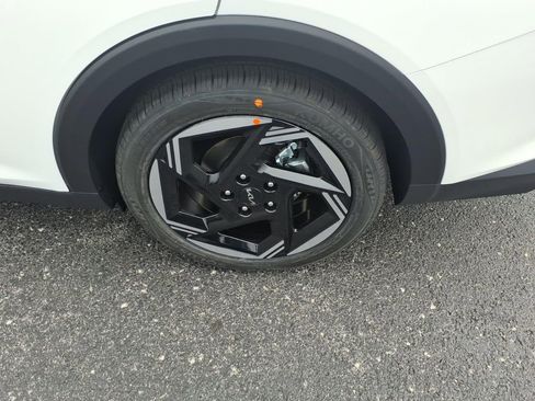 New 2026 Kia K4 EX image 6