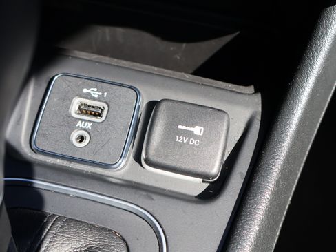 Used 2022 Jeep Cherokee Latitude Lux AWD/4WD image 28