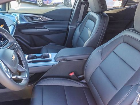 New 2026 Chevrolet Equinox EV LT image 16