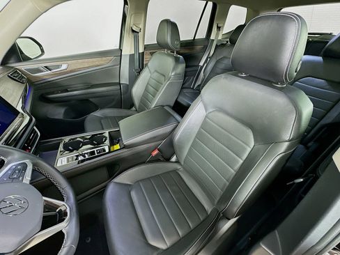 Used 2024 Volkswagen Atlas SEL AWD/4WD image 33