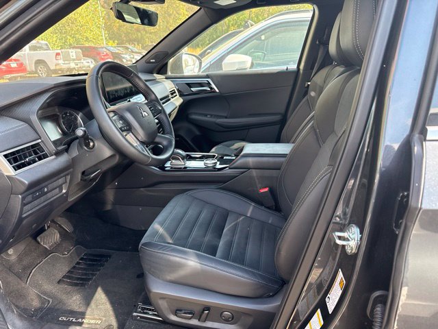 Used 2026 Mitsubishi Outlander LE AWD/4WD image 5