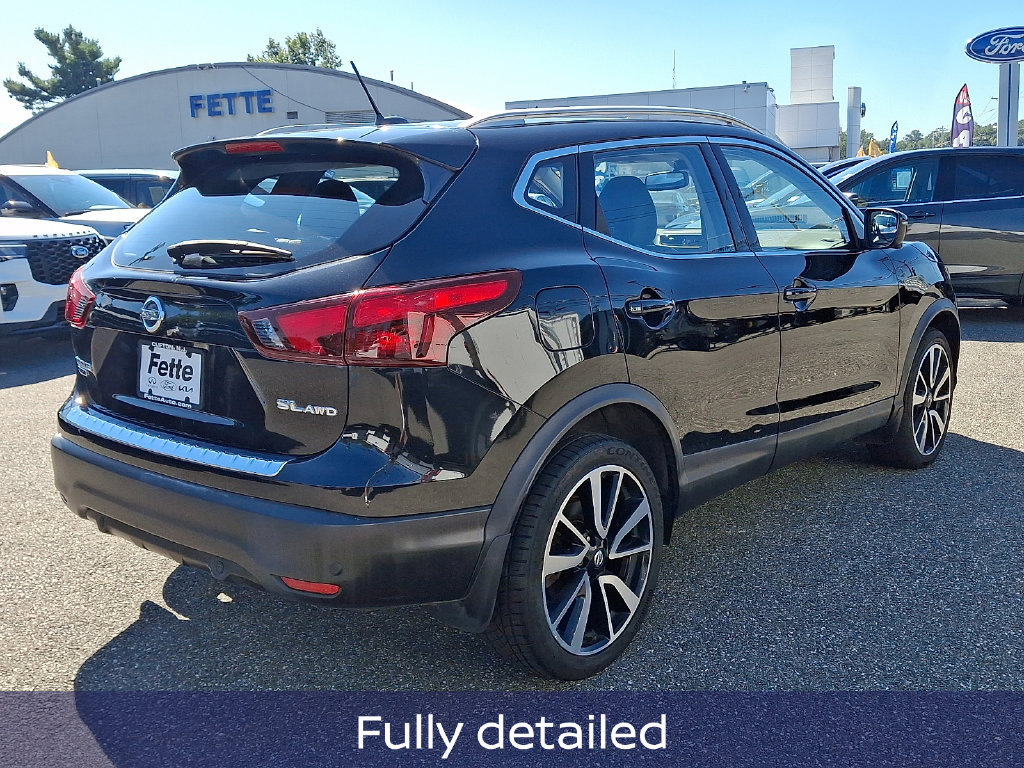 Used 2019 Nissan Rogue Sport SL w/ Premium Package AWD/4WD image 4