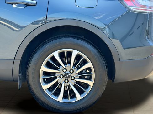 Used 2023 Lincoln Nautilus FWD image 36
