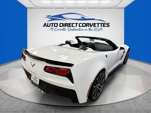 Used 2019 Chevrolet Corvette Grand Sport w/ Z07 Performance Package RWD image 9