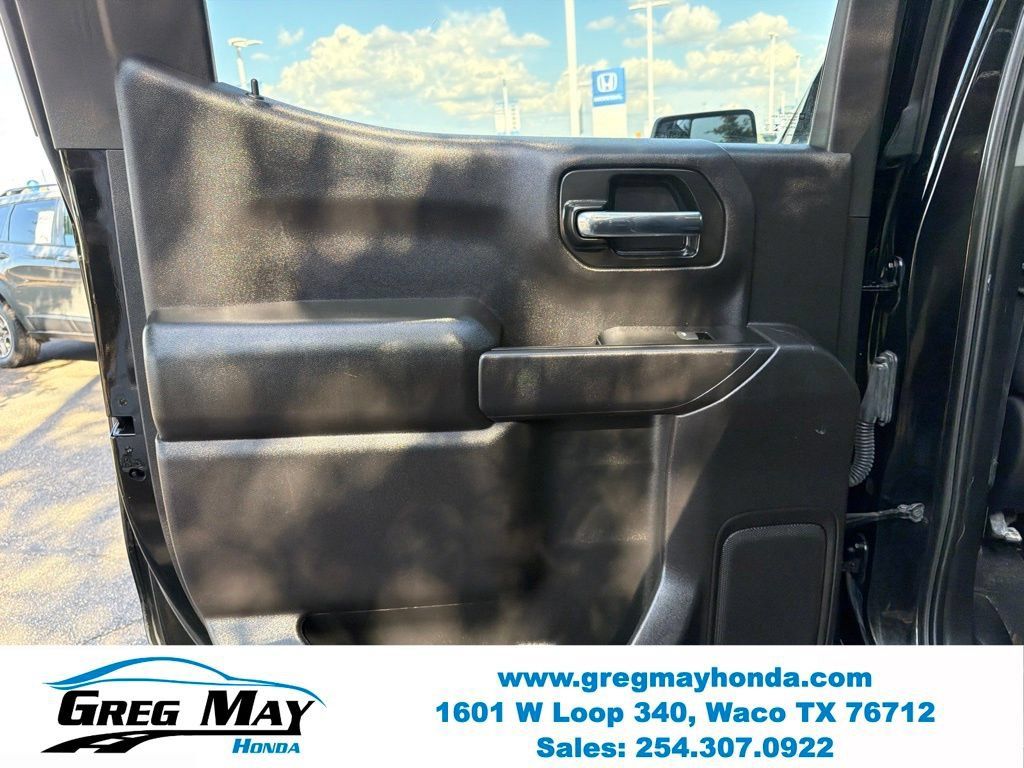Used 2024 Chevrolet Silverado 1500 Custom Trail Boss w/ Turbomax Blackout Package AWD/4WD image 20