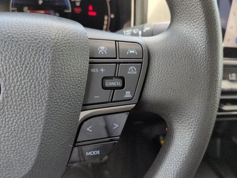 Used 2025 Toyota Camry LE FWD image 22