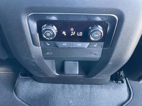 New 2026 Chevrolet Suburban High Country AWD/4WD image 20
