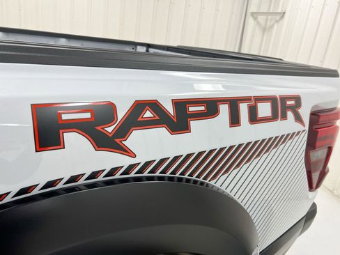 Used 2025 Ford F150 Raptor AWD/4WD image 27
