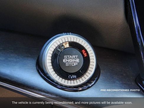 Used 2023 Jeep Grand Wagoneer Series II image 12