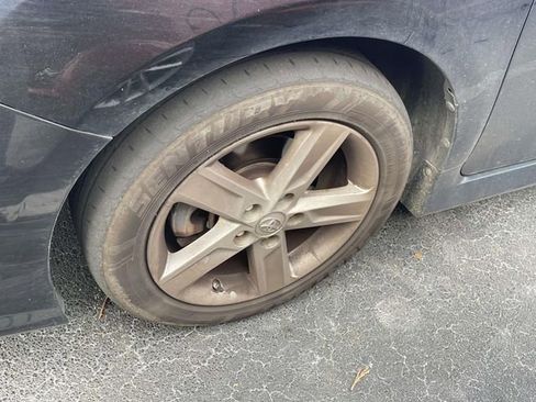 Used 2014 Toyota Camry SE image 13