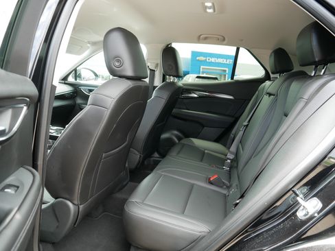 Used 2025 Buick Envision Preferred AWD/4WD image 35