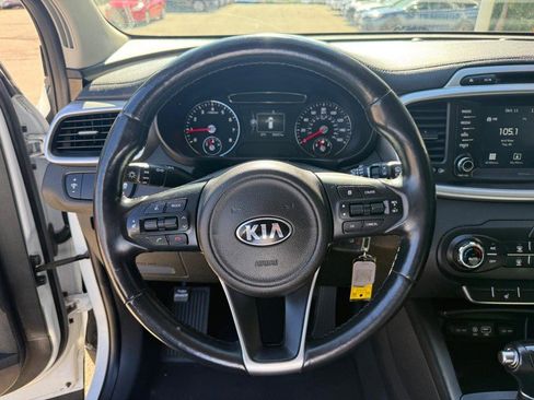 Used 2018 Kia Sorento AWD image 20