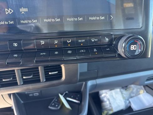 Used 2024 Chevrolet Brightdrop 600 w/ Commercial Equipment Package AWD/4WD image 17