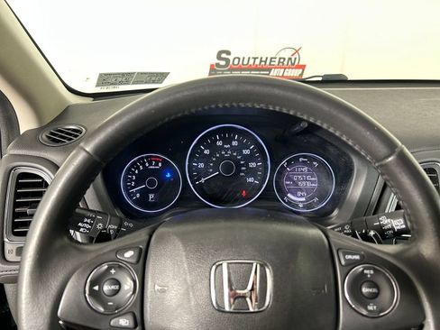 Used 2018 Honda HR-V EX-L image 12