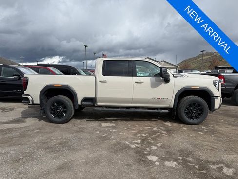 Used 2026 GMC Sierra 3500 AT4 AWD/4WD image 3