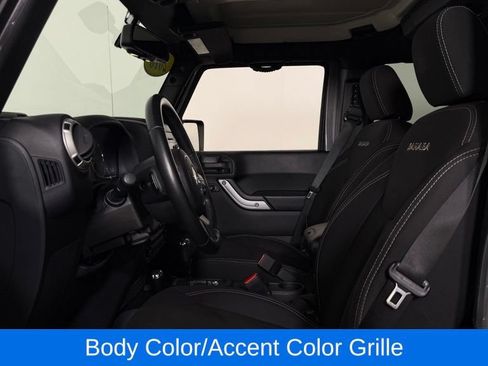 Used 2016 Jeep Wrangler Unlimited Sahara w/ Max Tow Package AWD/4WD image 14