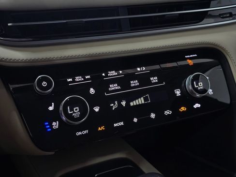 Certified 2025 INFINITI QX60 Sensory AWD/4WD image 12