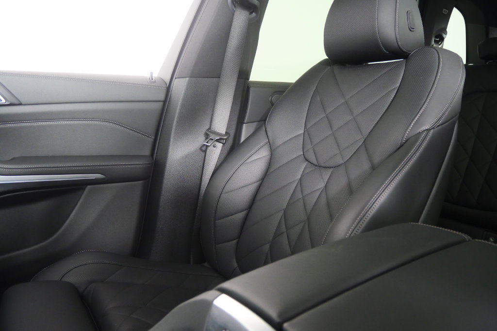 Certified 2024 BMW X5 sDrive40i w/ Premium Package RWD image 25