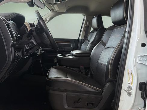 Used 2024 RAM 2500 Laramie image 17