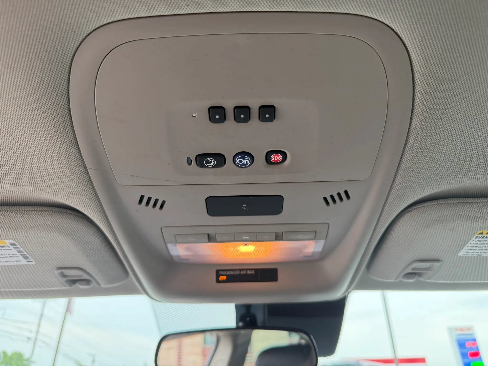Used 2013 Chevrolet Volt Premium w/ Premium Trim Package FWD image 15