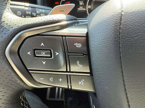 Used 2024 Lexus LX 600 F Sport image 21