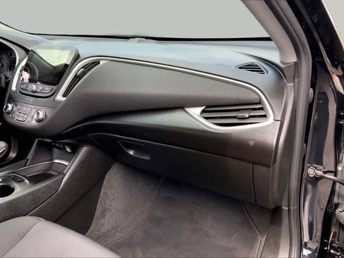 Used 2024 Chevrolet Malibu LT FWD image 19