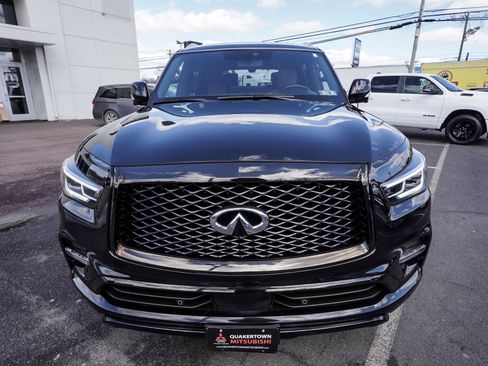 Used 2024 INFINITI QX80 Sensory image 2