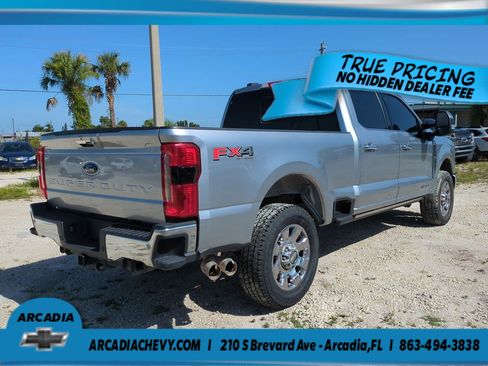 Used 2023 Ford F250 Lariat w/ Lariat Ultimate Package AWD/4WD image 4