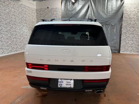 Used 2025 Hyundai Santa Fe SEL FWD image 5