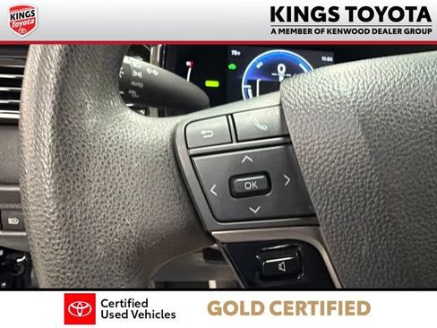 Used 2025 Toyota Camry LE FWD image 24