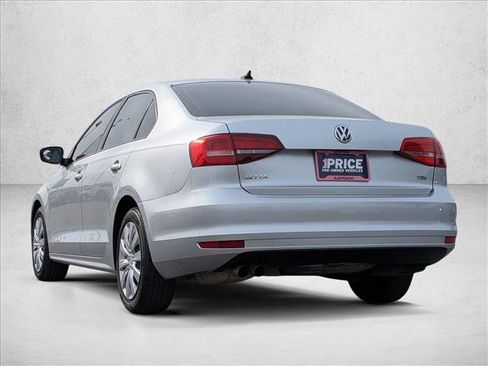 Used 2015 Volkswagen Jetta TDI S image 8