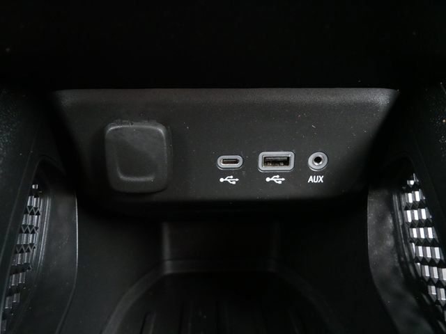 Used 2022 Chevrolet TrailBlazer LT w/ Premium Seating Package AWD/4WD image 20