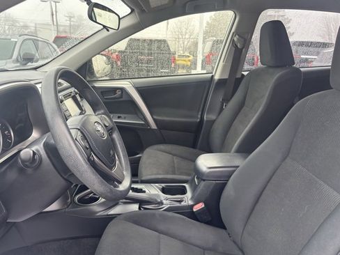 Used 2016 Toyota RAV4 LE image 12