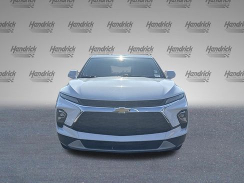 Used 2023 Chevrolet Blazer LT FWD image 3