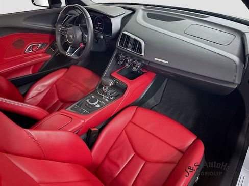 Used 2021 Audi R8 V10 RWD image 34